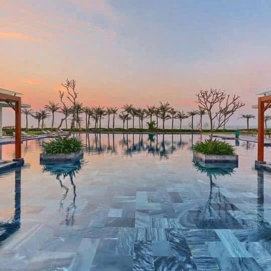 Đá sọc dưa ốp lát bể bơi